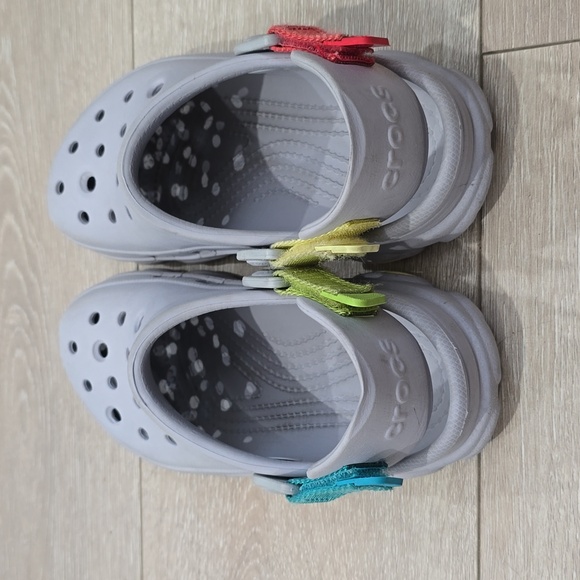 Crocs for kids size 1 - Picture 2 of 6